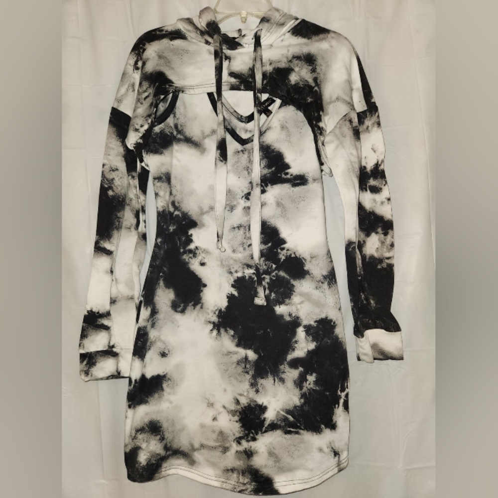 Almost Famous Black and White Tie Dye 2 Piece Dress